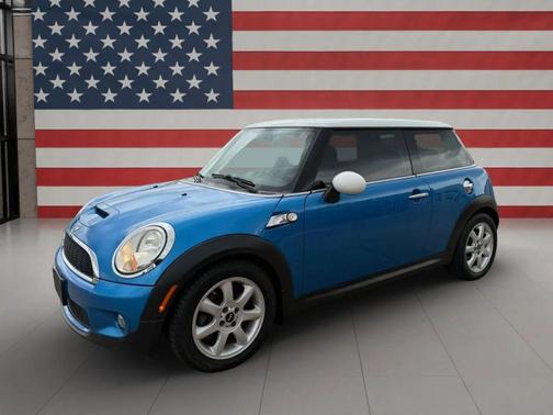 2007 MINI Cooper S Base