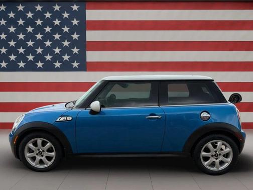 2007 MINI Cooper S Base