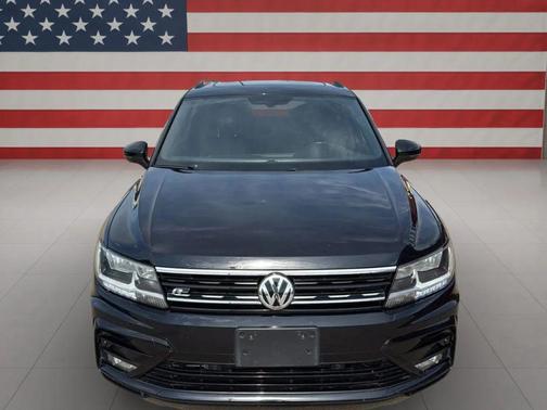 2021 Volkswagen Tiguan 2.0T SE R-Line Black
