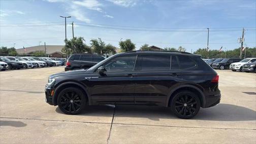 2021 Volkswagen Tiguan 2.0T SE R-Line Black