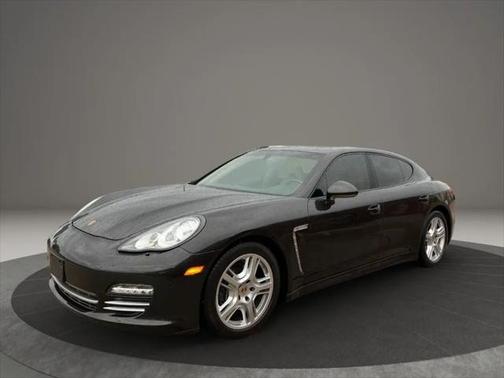2013 Porsche Panamera 4 Platinum Edition