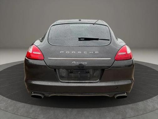 2013 Porsche Panamera 4 Platinum Edition
