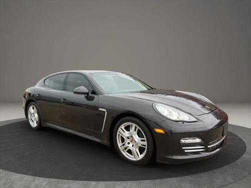 2013 Porsche Panamera 4 Platinum Edition