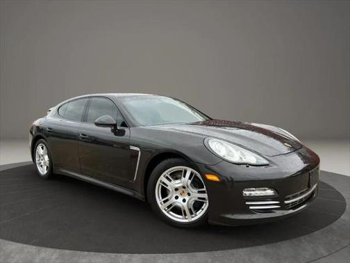 2013 Porsche Panamera 4 Platinum Edition