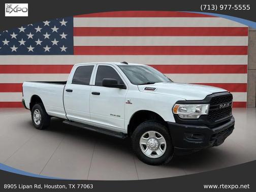 Bright White Clearcoat 2022 RAM 2500 Tradesman Crew Cab 4x4 8' Box