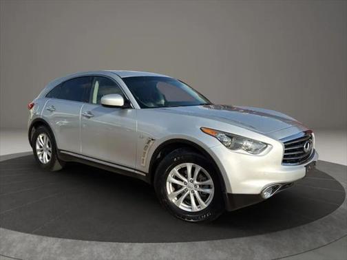 2016 INFINITI QX70 Base