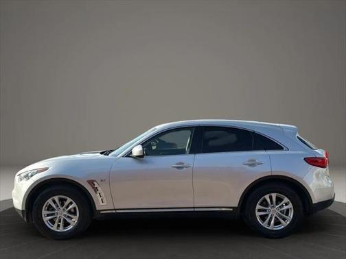2016 INFINITI QX70 Base