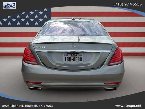 Gray 2014 Mercedes-Benz S-Class S 550 Sedan 4D