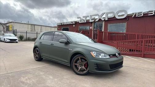 2015 Volkswagen Golf GTI 2.0T SE 4-Door