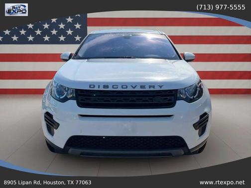 White 2018 Land Rover Discovery Sport SE