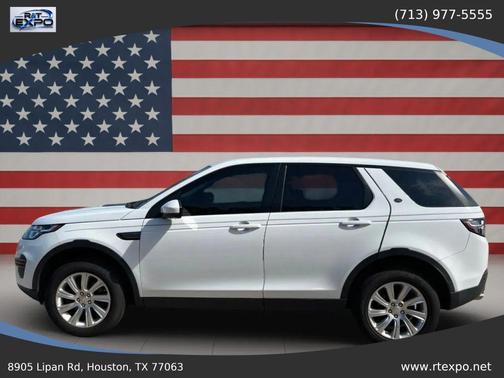 White 2018 Land Rover Discovery Sport SE
