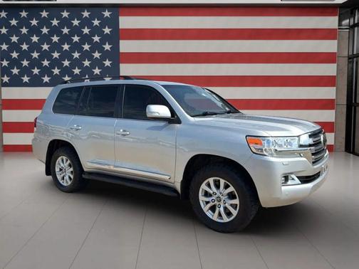 2018 Toyota Land Cruiser Base