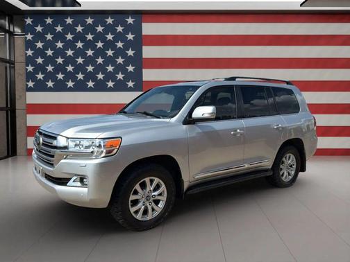2018 Toyota Land Cruiser Base