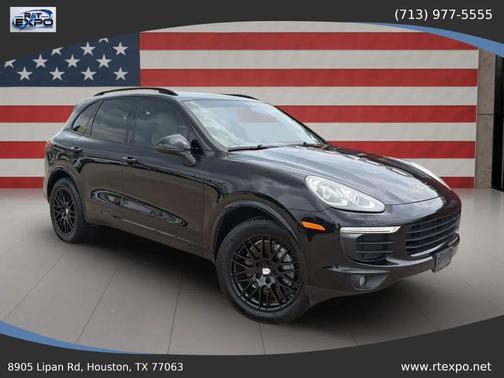 Jet Black Metallic 2018 Porsche Cayenne Platinum Edition