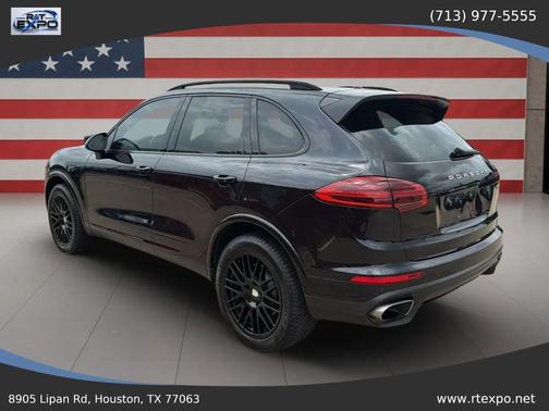 Jet Black Metallic 2018 Porsche Cayenne Platinum Edition