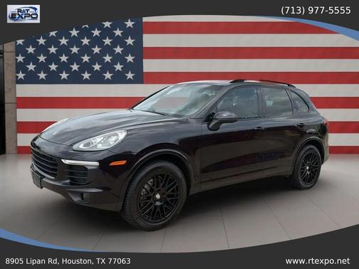 Jet Black Metallic 2018 Porsche Cayenne Platinum Edition