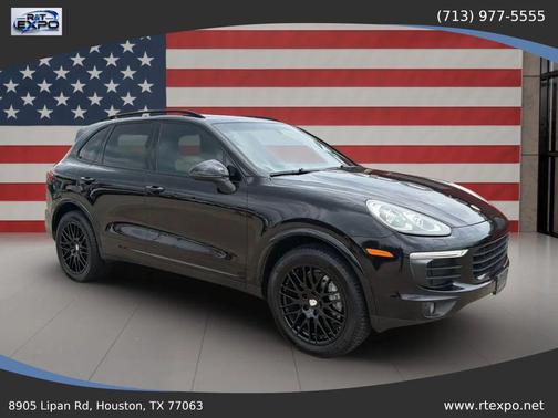 Jet Black Metallic 2018 Porsche Cayenne Platinum Edition