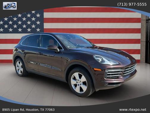 Mahogany Metallic 2019 Porsche Cayenne Cayenne