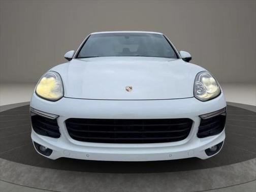 2016 Porsche Cayenne Base