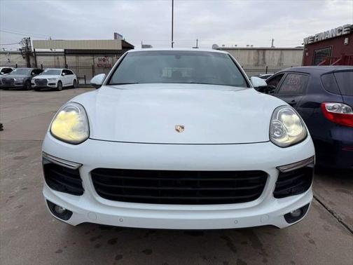 2016 Porsche Cayenne Base