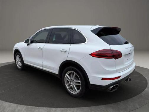 2016 Porsche Cayenne Base