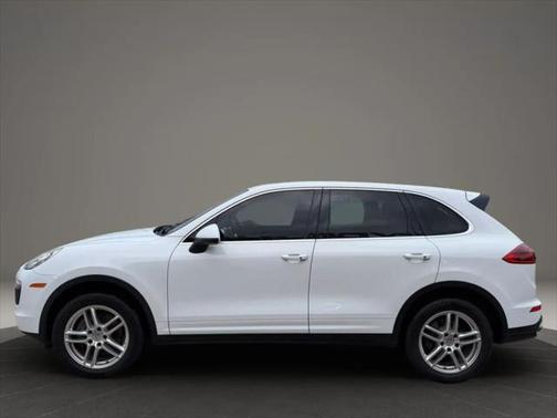 2016 Porsche Cayenne Base