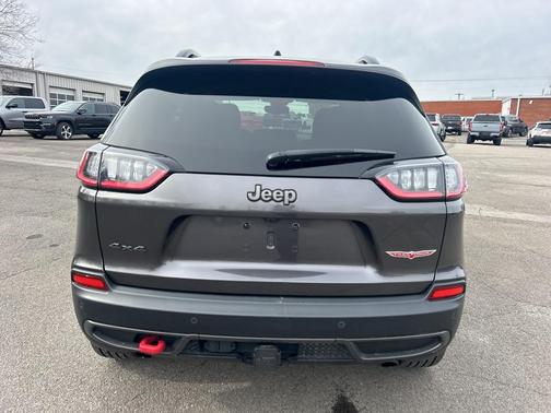 2022 Jeep Cherokee Trailhawk