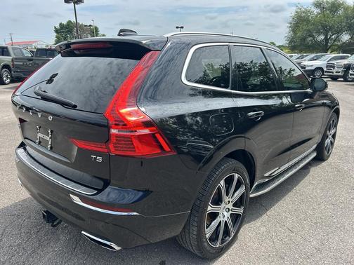 Onyx Black Metallic 2021 Volvo XC60 T5 Inscription