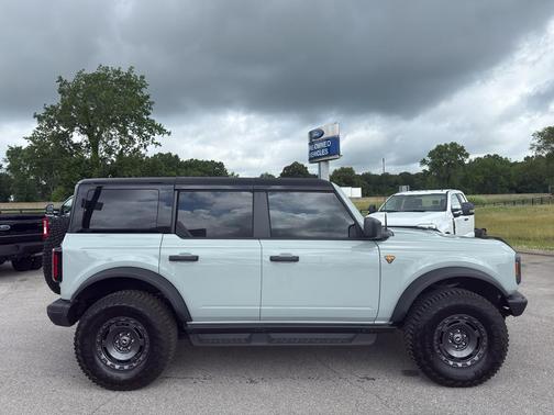 Cactus Green / Gray 2024 Ford Bronco Badlands