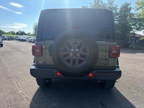 41 2025 Jeep Wrangler Sport