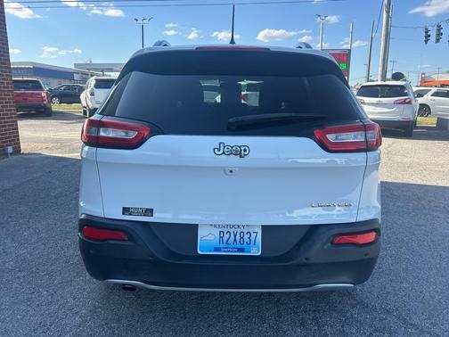 Bright White Clearcoat 2018 Jeep Cherokee Limited