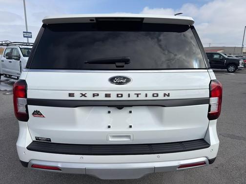 Star White 2024 Ford Expedition Timberline