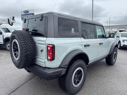 Cactus Green / Gray 2024 Ford Bronco Badlands