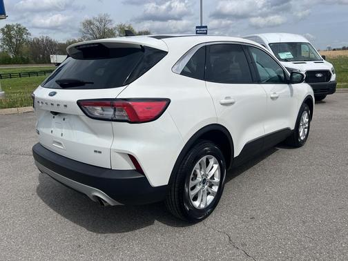 Star White 2021 Ford Escape SE