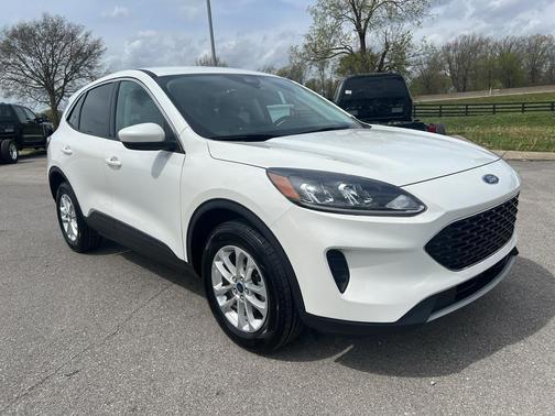 Star White 2021 Ford Escape SE