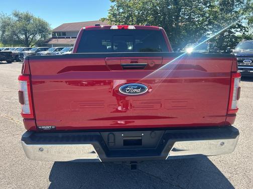 Rapid Red Metallic Tinted Clearcoat 2022 Ford F-150 Lariat