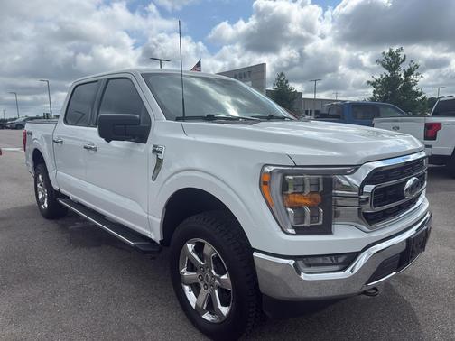 Oxford White 2023 Ford F-150 XLT
