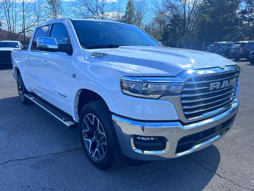 Bright White Clearcoat 2026 RAM 1500 Laramie