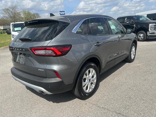 Carbonized Gray Metallic 2024 Ford Escape Active