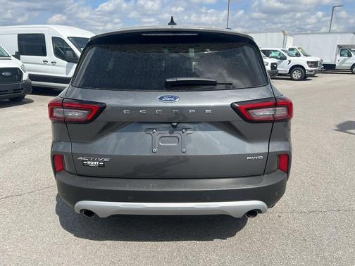 Carbonized Gray Metallic 2024 Ford Escape Active