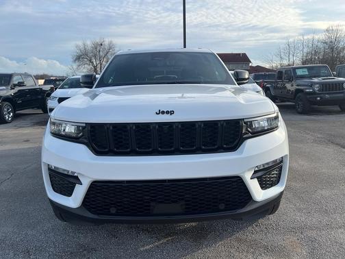 Bright White Clearcoat 2025 Jeep Grand Cherokee Limited