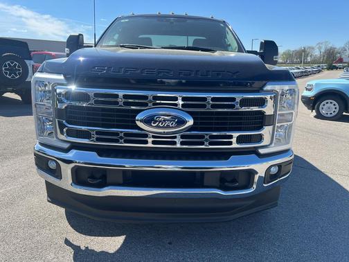 Antimatter Blue Metallic 2023 Ford F-250 XLT