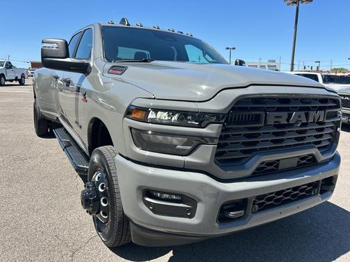 Ceramic Gray Clearcoat 2026 RAM 3500 Big Horn