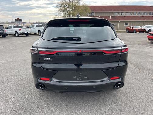 8 BALL 2024 Dodge Hornet R/T
