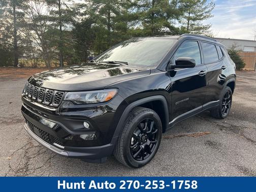 Diamond Black 2026 Jeep Compass Latitude