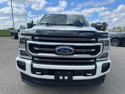 Star White 2022 Ford F-250 Platinum