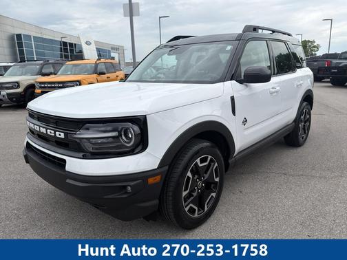 Oxford White 2022 Ford Bronco Sport Outer Banks
