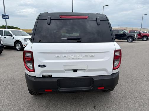 Oxford White 2022 Ford Bronco Sport Outer Banks