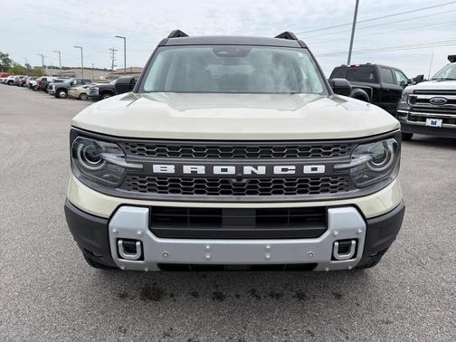 Desert Sand 2025 Ford Bronco Sport Badlands