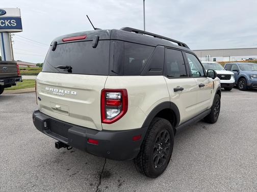 Desert Sand 2025 Ford Bronco Sport Badlands
